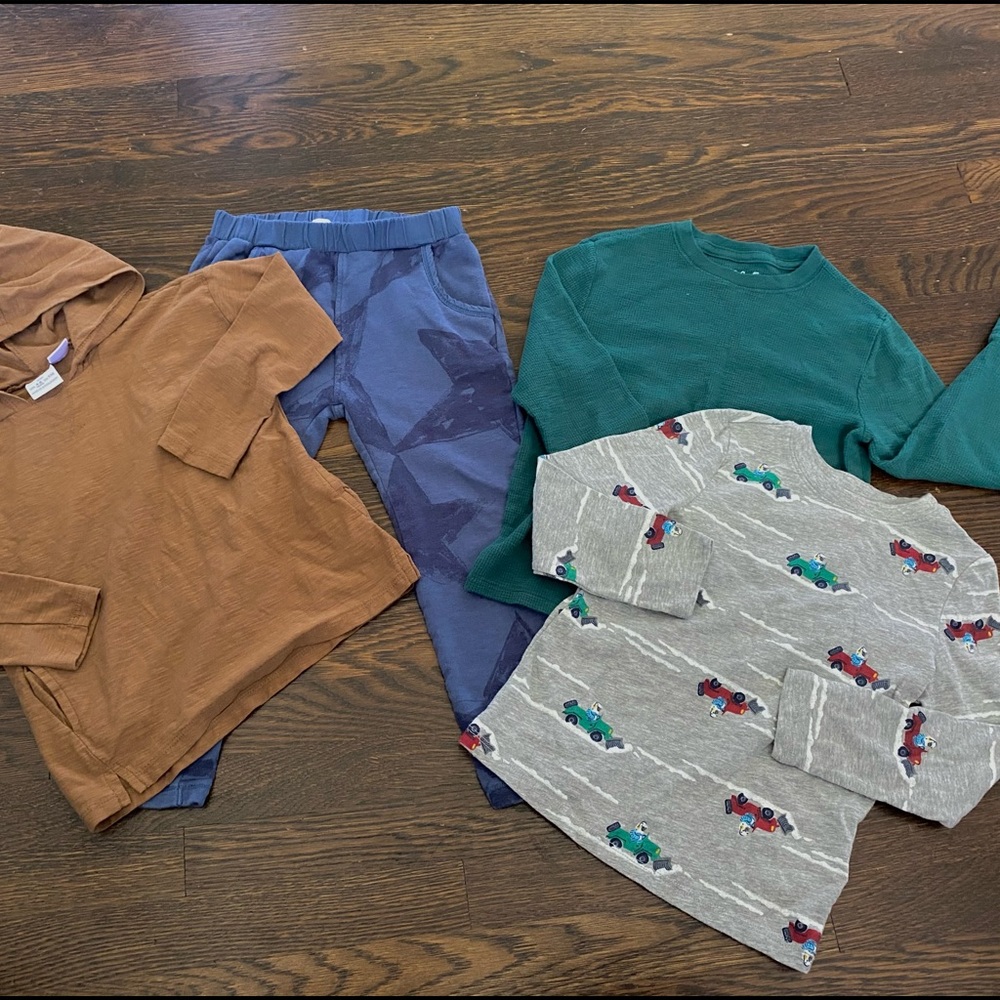 Mixed lot of 4 boy size 4-5